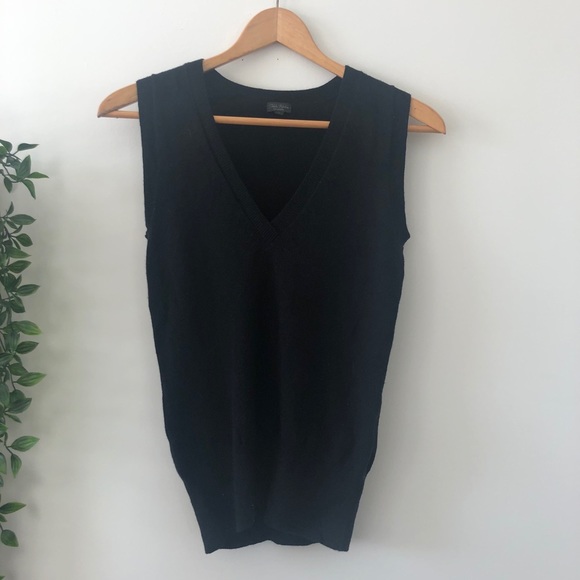 ❌SOLD❌ Vintage Aritzia Cashmere Sweater Vest - Picture 2 of 5